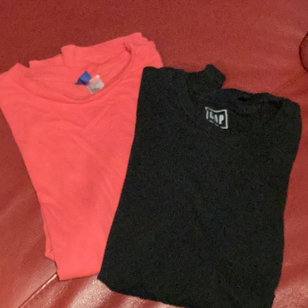 Bundle of 2 T-shirts